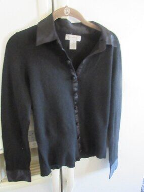Sutton Studio Black Button 100%  Cashmere vintage crop   Cardigan